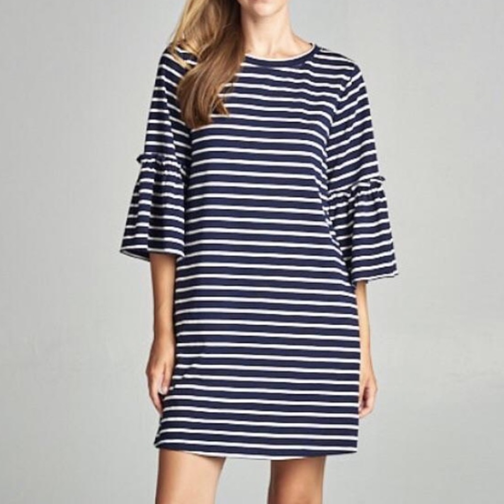 Bell sleeve dress